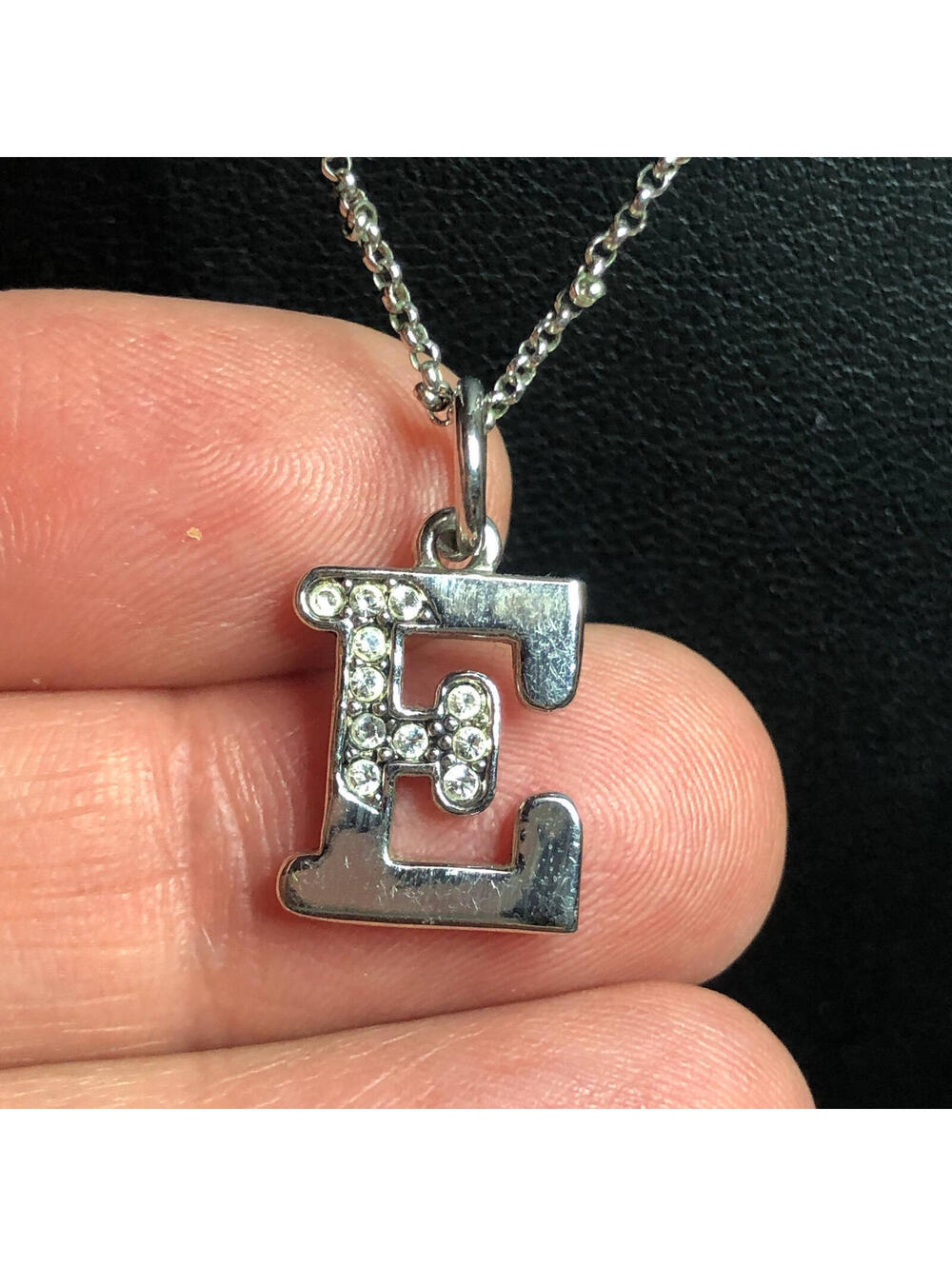 4985 Juicy Couture silvertone CZ initial pendant "E" necklace 18"
